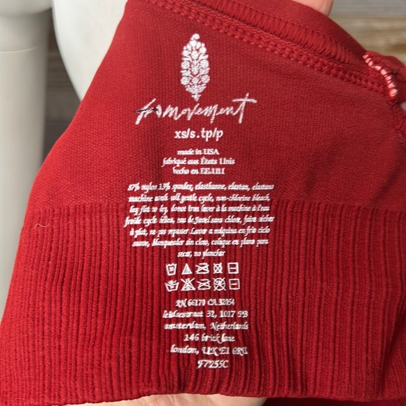 Free People Movement strappy back Good Karma Bra burgundy size XS/S - Picture 5 of 5